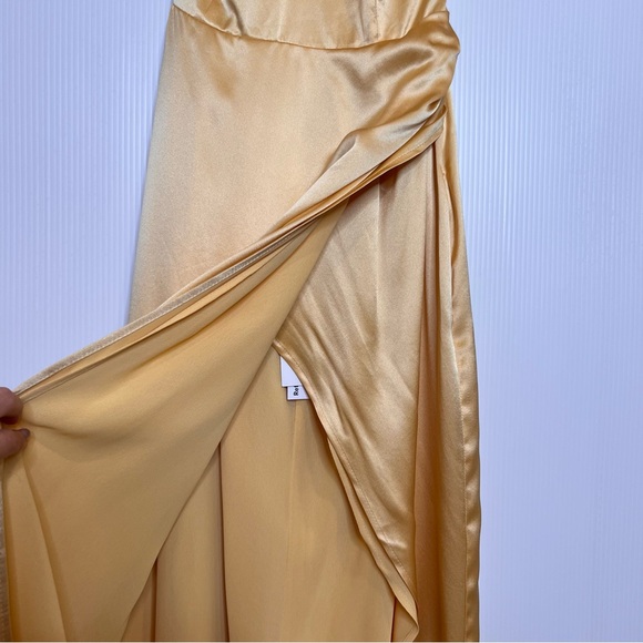 NWT REFORMATION Myla Silk Dress in Sunshine. Size 2 - Picture 10 of 14